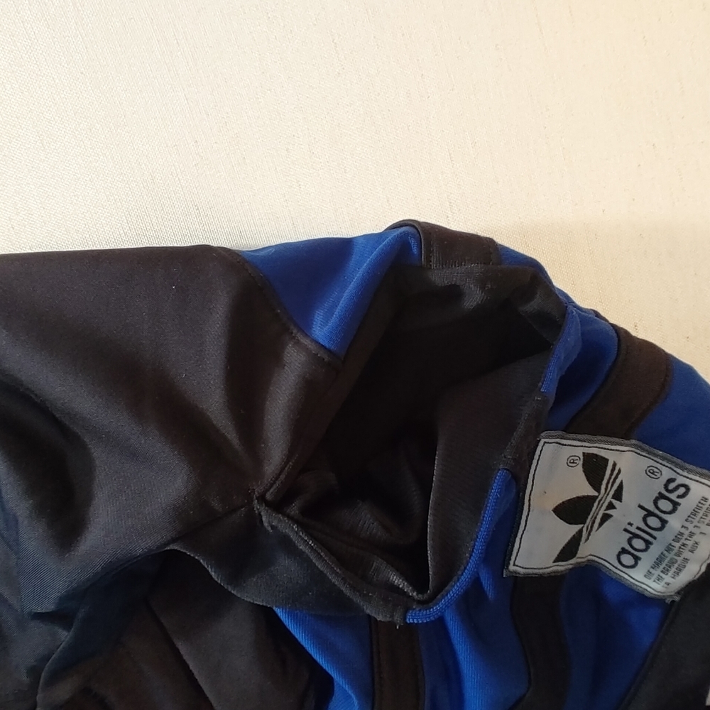 Adidas Black and Blue Hooded Jacket - Picture 12 of 12
